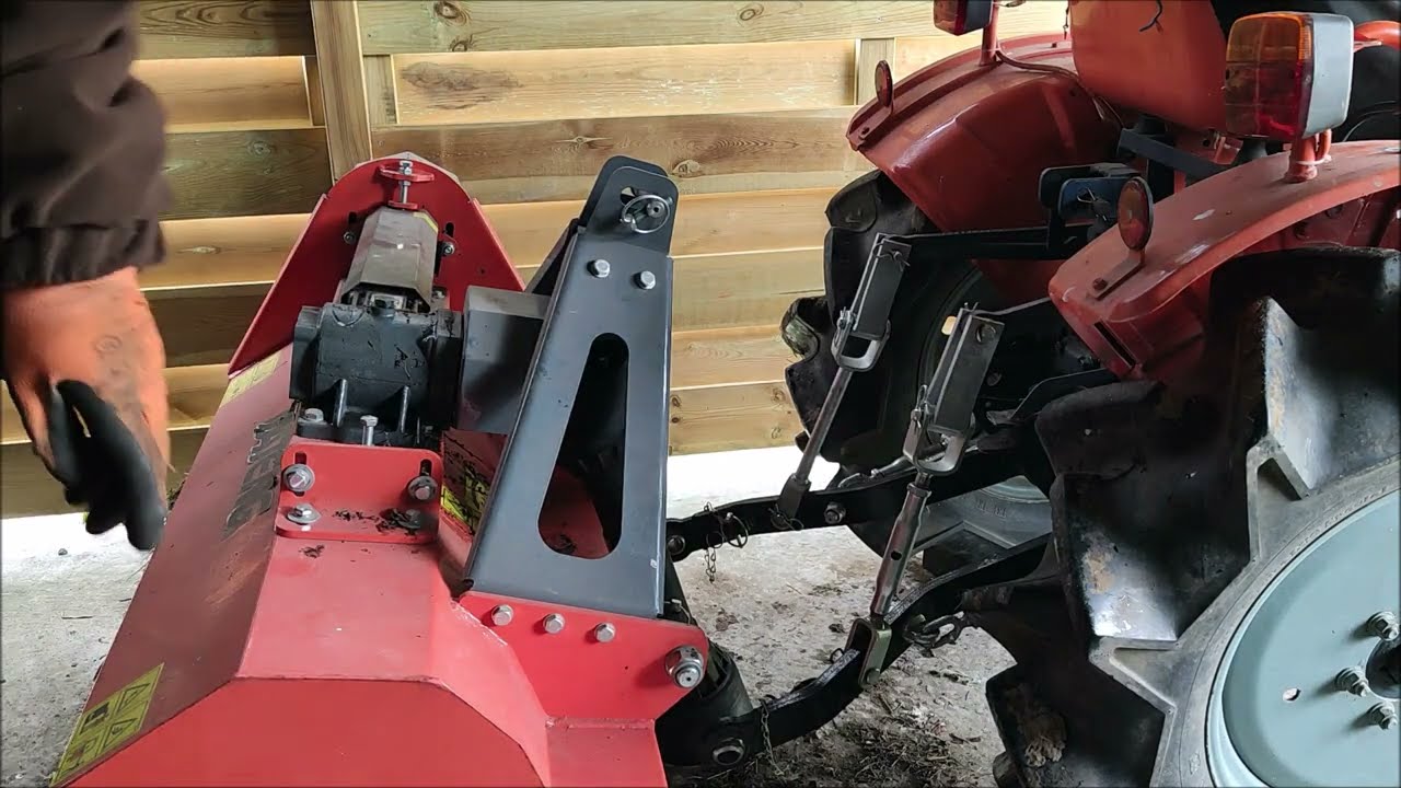 Kubota B 7001 astuce pour les outils